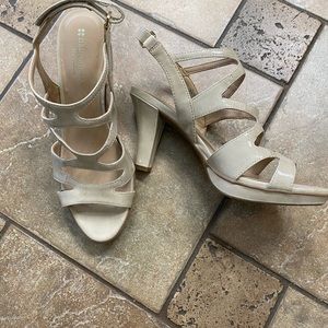 Beautiful Naturalizer heels